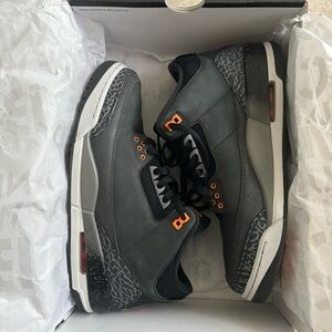 Air Jordan retro 3 fear colorway mens size 10.5